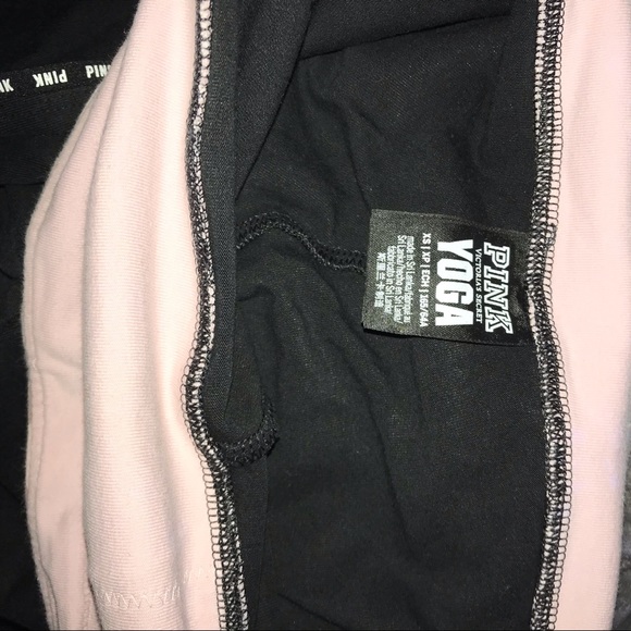 VS PiNK Yoga Leggings• XSmall• PinkMocha Camo nwot - Picture 4 of 5